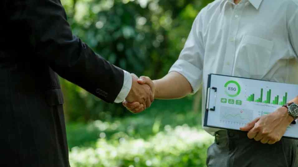 Initiatives collectivités territoriales pour la transition énergétique bâtiments